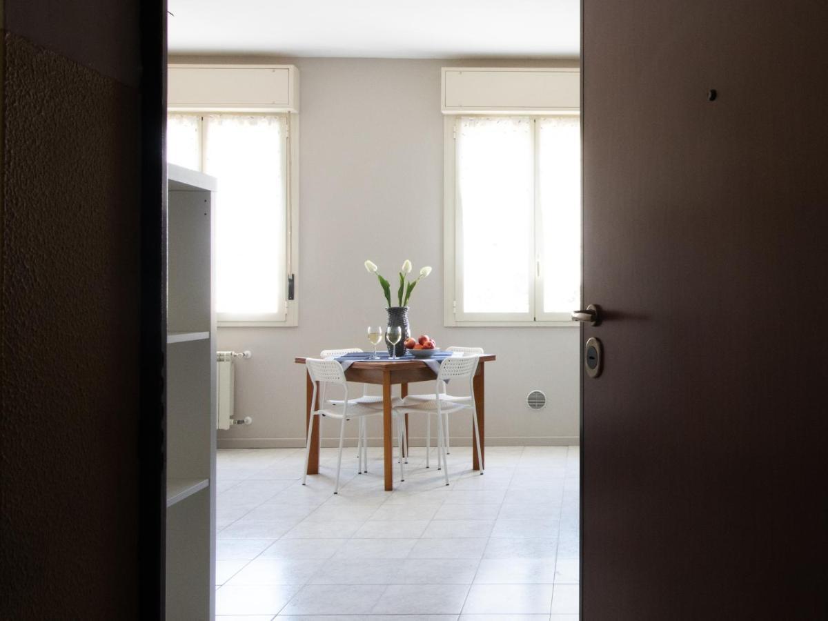 Happy Home Saronno Esterno foto